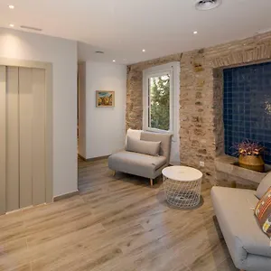 Historico En El Barri Vell, Apartment